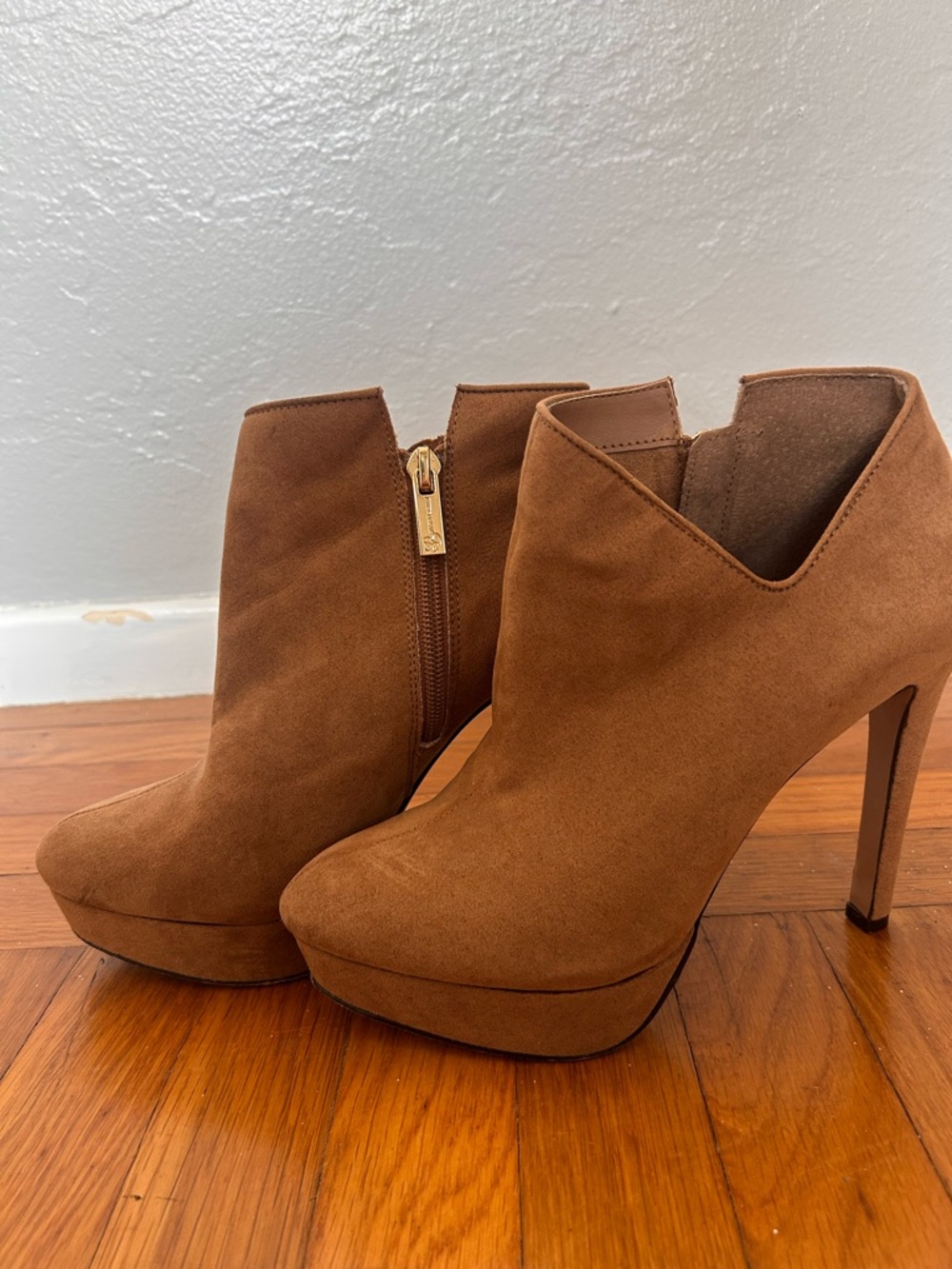 Jessica Simpson Tan Faux Suede Platform Ankle Booties